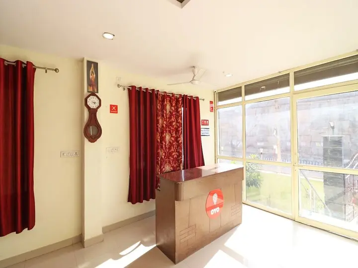 Матхура: OYO 11426 Hotel Jyoti Residency