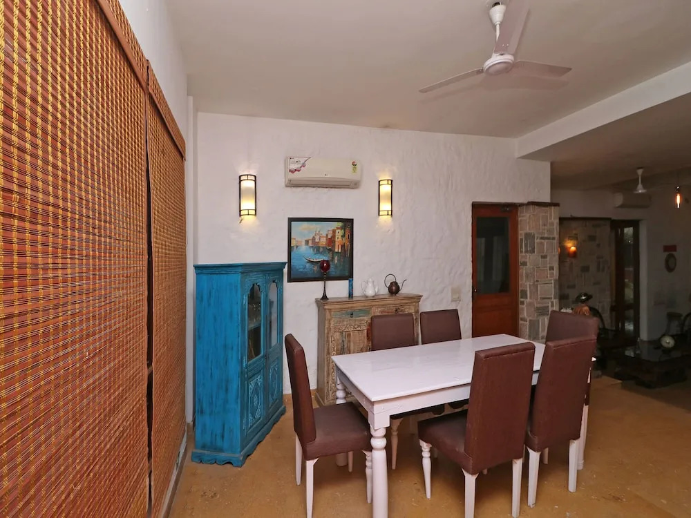 Гуруграм: Fabhotel Pearl Villas Sector 31