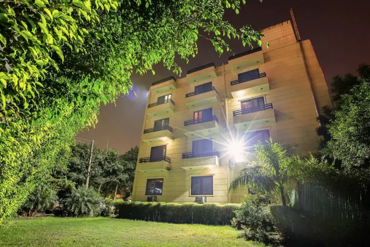 Гуруграм: Treebo Trip Casa Cyber DLF phase 3