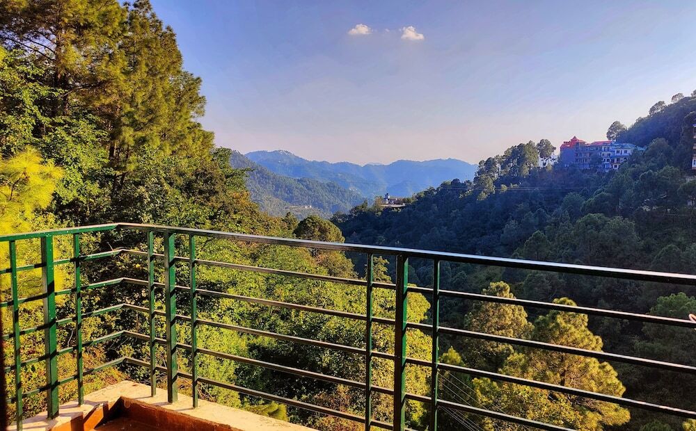 Казаули: Neel Giri Resort