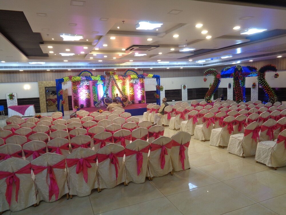 Патна: The AVR Hotels & Banquets