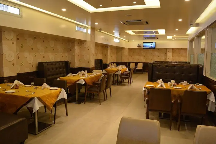 Патна: The AVR Hotels & Banquets