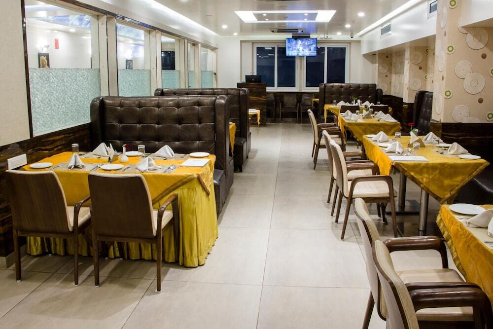 Патна: The AVR Hotels & Banquets
