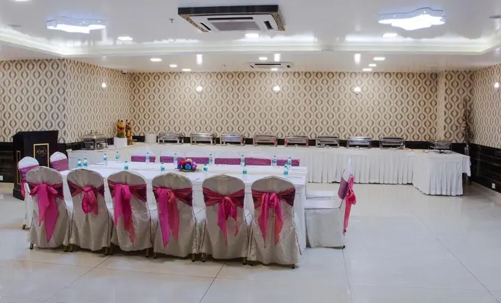 Патна: The AVR Hotels & Banquets
