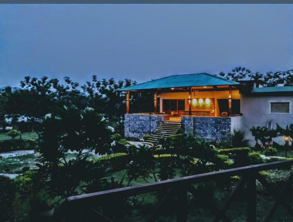 Крепость Ramnagar: Qcent Corbett Greens
