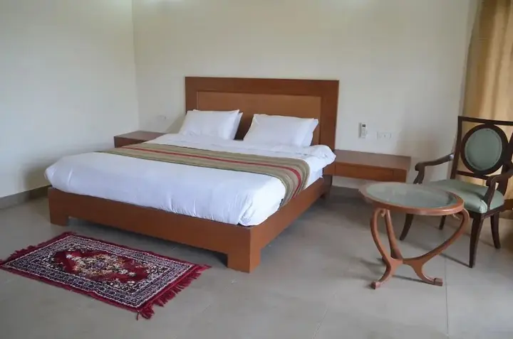 Крепость Ramnagar: Qcent Corbett Greens
