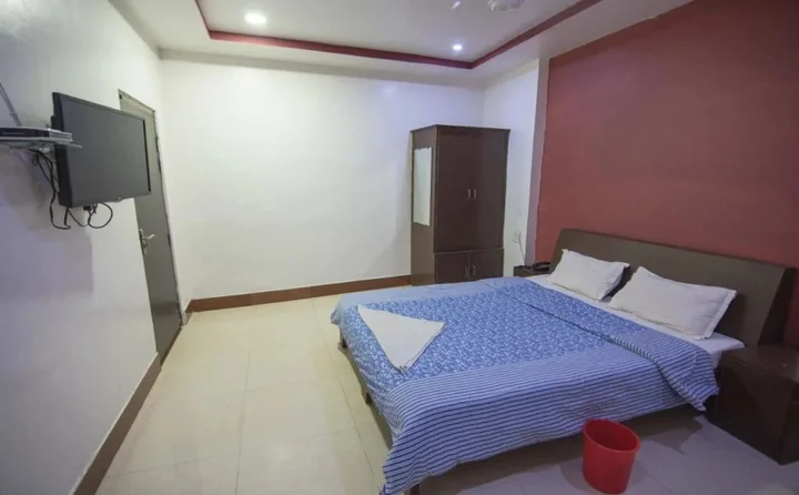 Сатна: Hotel Apaar Residency