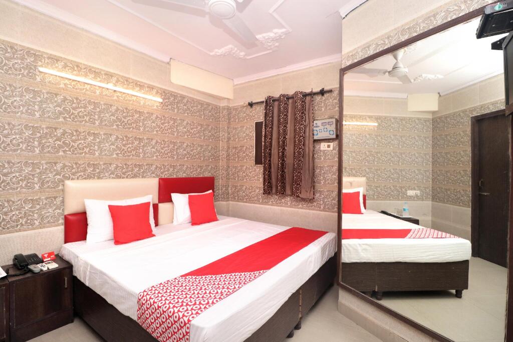 Лудхиана: OYO 15546 Hotel KK