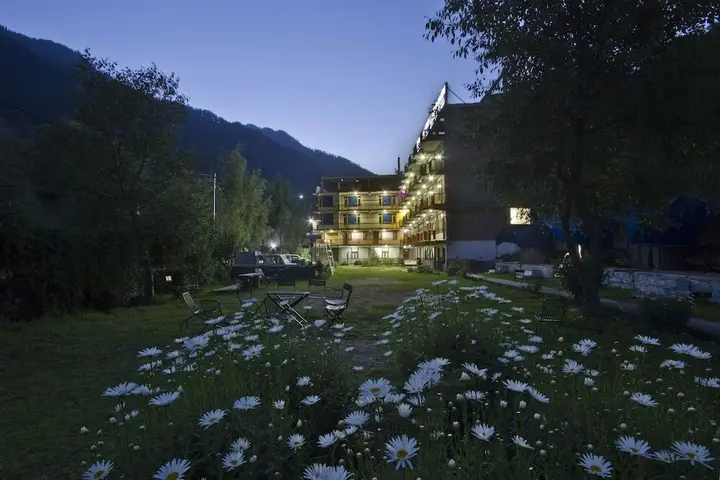 Манали: Hotel Himalayan River & Camping