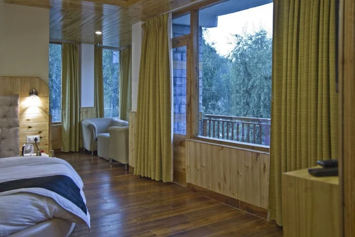 Манали: Hotel Himalayan River & Camping