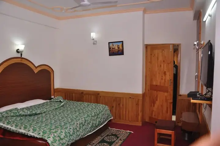 Манали: Hotel King's Land