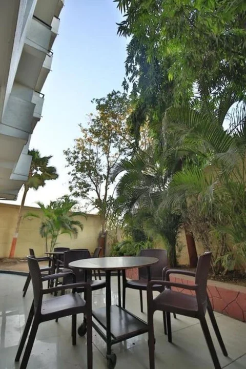 Сурат: STARiHOTELS Railway Station Surat