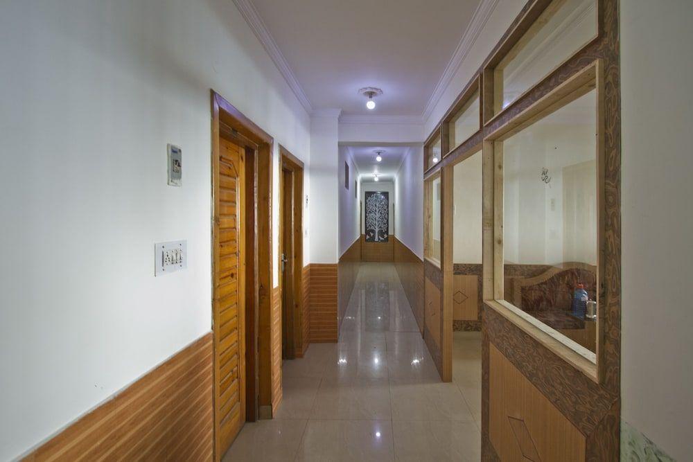 Дармсала: OYO 4605 Hotel Aakarsh