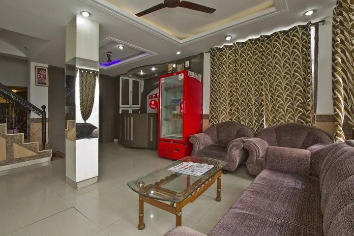 Дармсала: OYO 4605 Hotel Aakarsh
