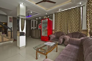 Дармсала: OYO 4605 Hotel Aakarsh