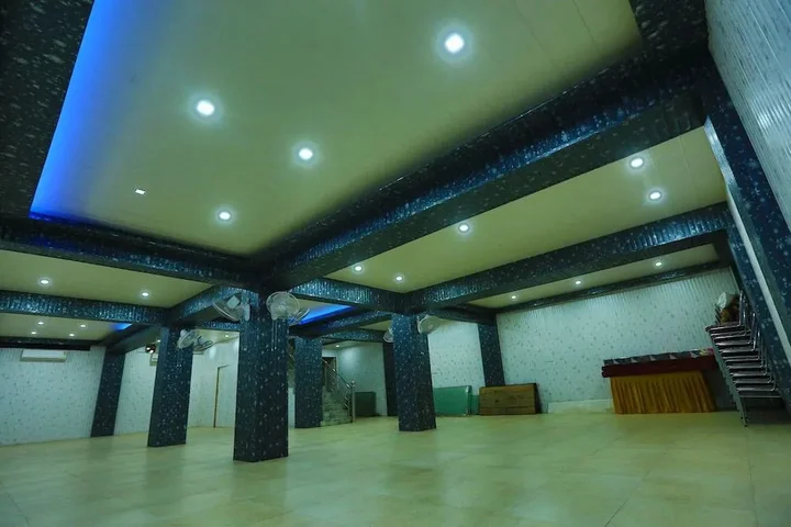 Ришикеш: Hotel Paras Plaza