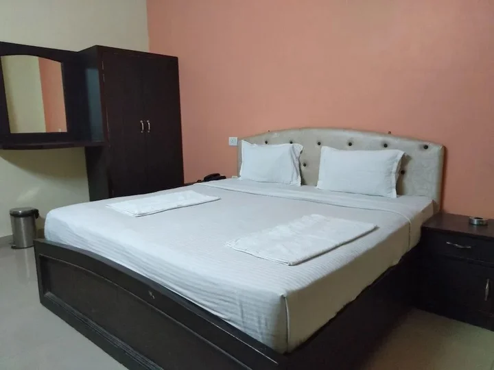 Ришикеш: Hotel Paras Plaza