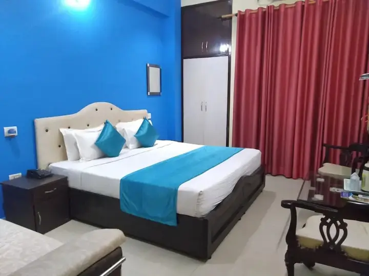 Ришикеш: Hotel Paras Plaza