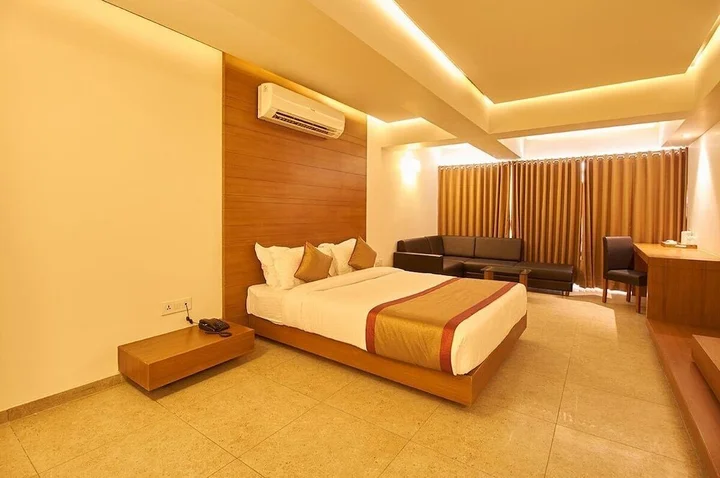 Гандхинагар: 7Wonders Hotel