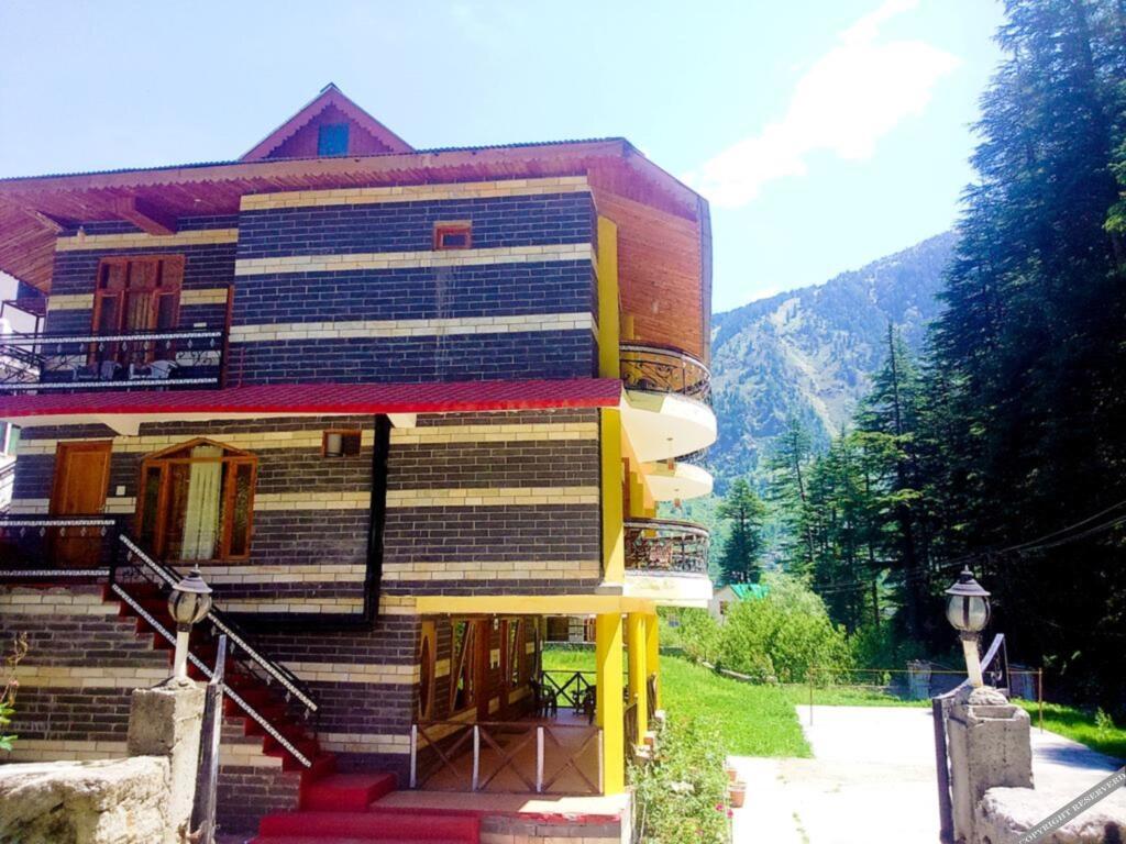 Манали: Kunal Hotel & Cottages