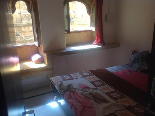 Jaisalmer Camel Safari Guest House. — фото 6