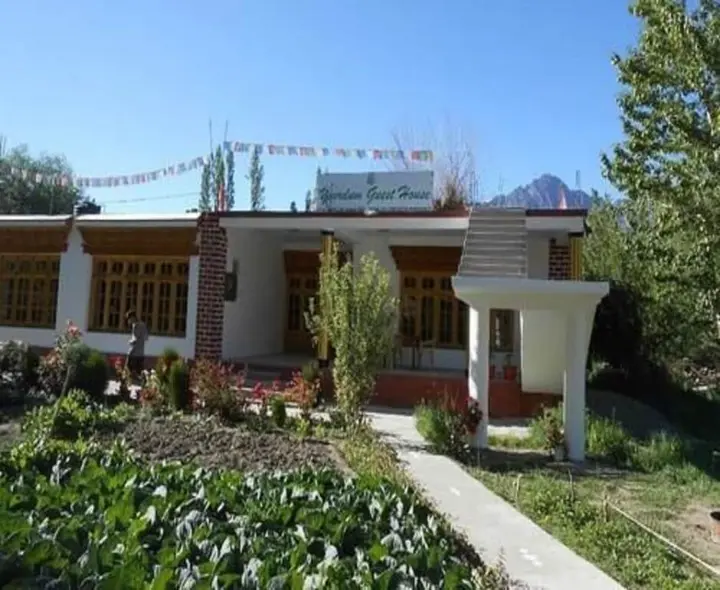 Хундер: Yourdum Guest House