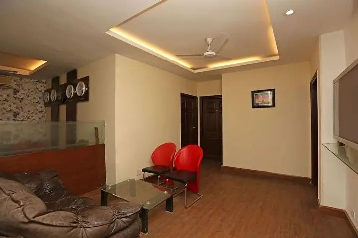 Гуруграм: OYO 8535 Hotel Mayarch