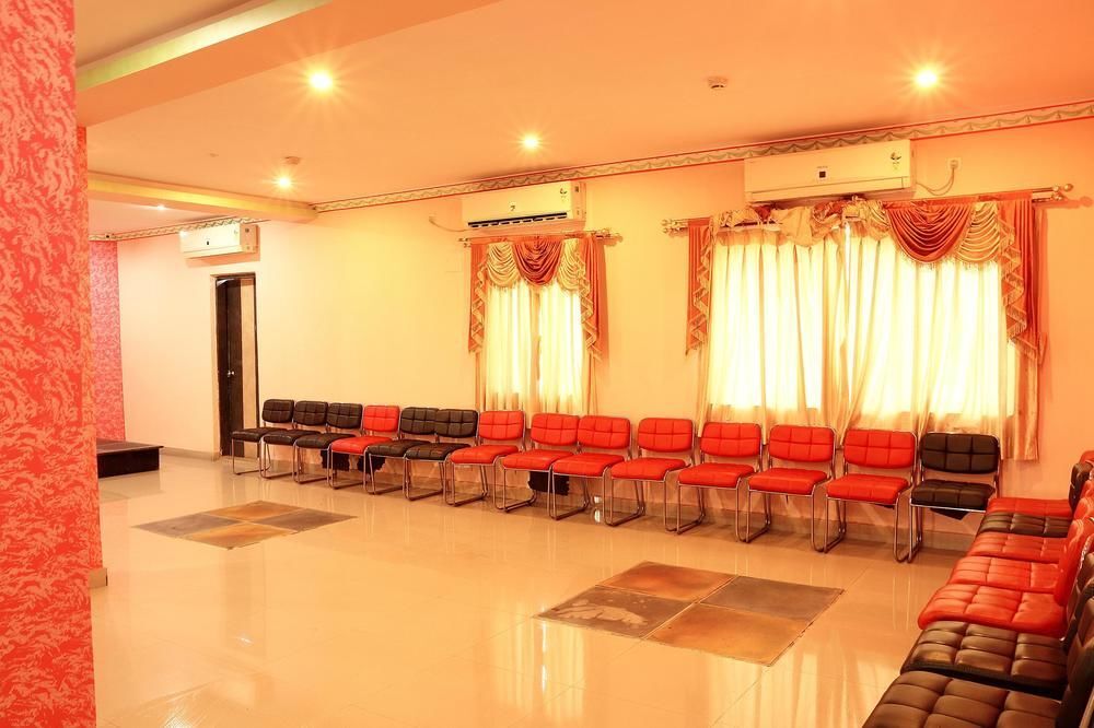 Колката: OYO 3276 Hotel Rockstar Suites
