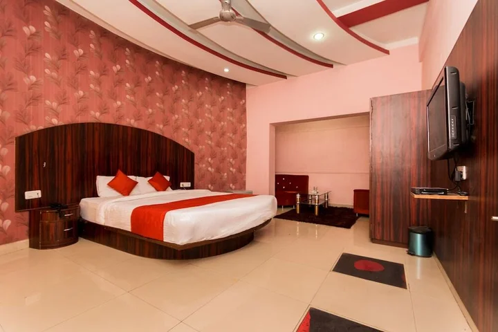 Колката: OYO 3276 Hotel Rockstar Suites