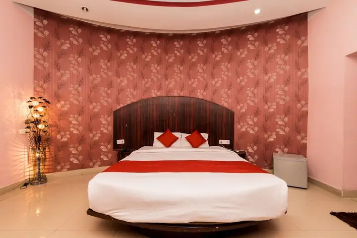Колката: OYO 3276 Hotel Rockstar Suites
