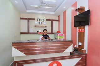 Кушалнагар: OYO 9583 Hotel Qinn
