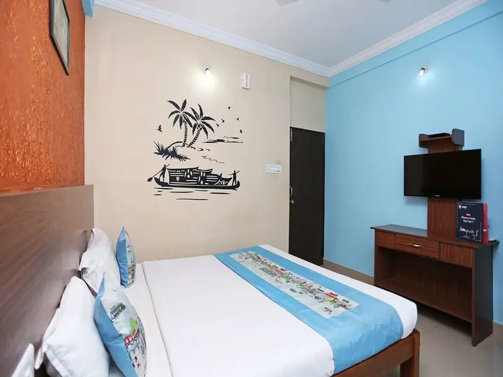 Кушалнагар: OYO 9583 Hotel Qinn