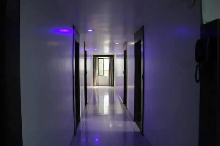 Дахану: Hotel Saffron