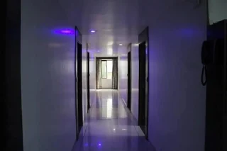 Дахану: Hotel Saffron