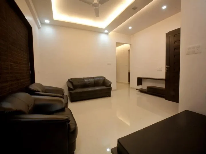 Сурат: ShriNivas Residency