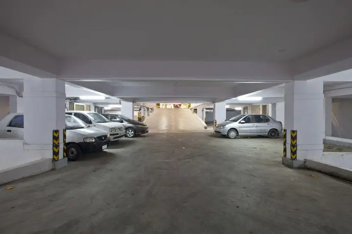 Сурат: Hotel Sifat International