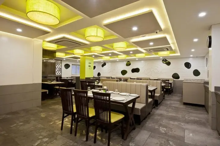 Сурат: Hotel Sifat International
