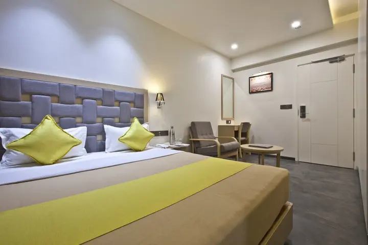 Сурат: Hotel Sifat International