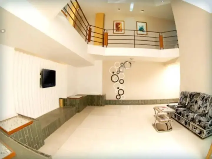 Вадодара: Hotel Rahi
