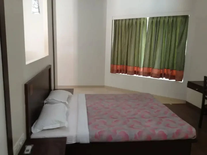 Киим: Elysium Resort Alibaug