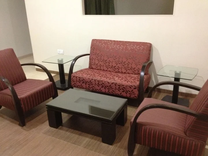 Киим: Elysium Resort Alibaug