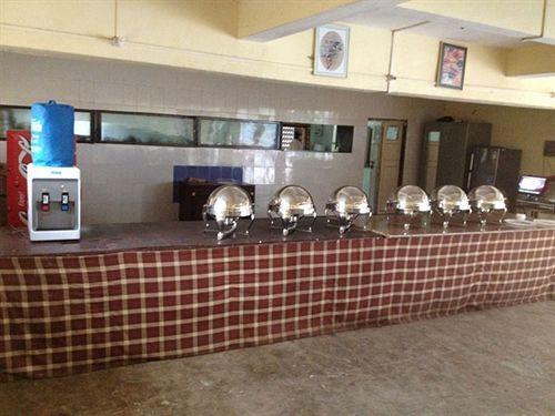 Киим: Elysium Resort Alibaug