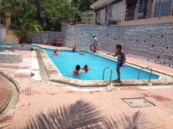 Киим: Elysium Resort Alibaug