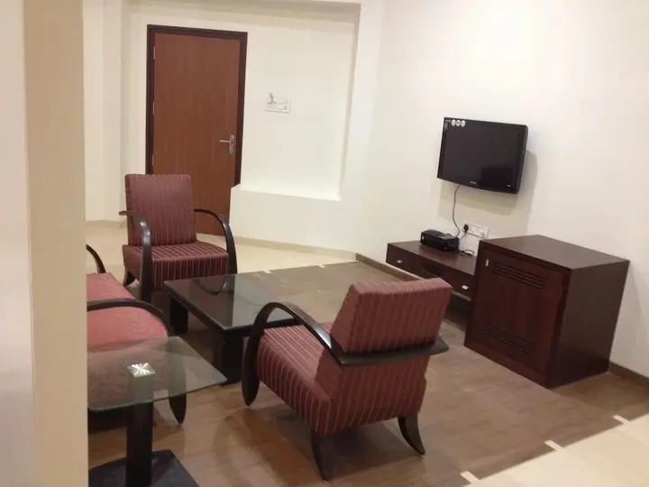 Киим: Elysium Resort Alibaug