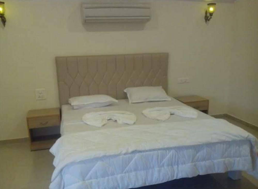 Morjim Holiday Beach Resort — фото 4