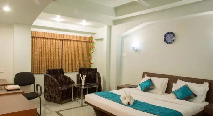 Нагпур: Vora Corporate Inn