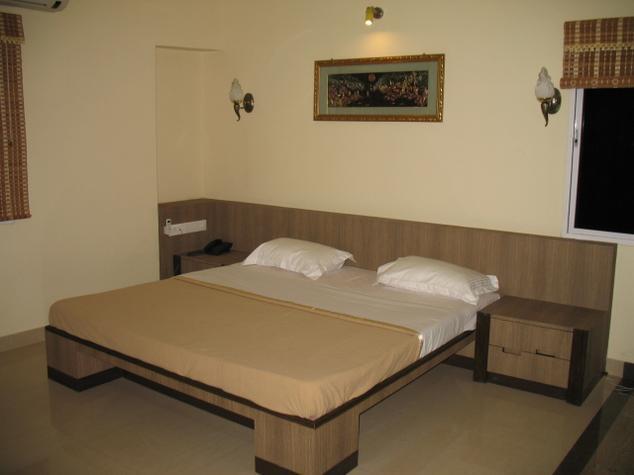 Нагпур: Vora Corporate Inn