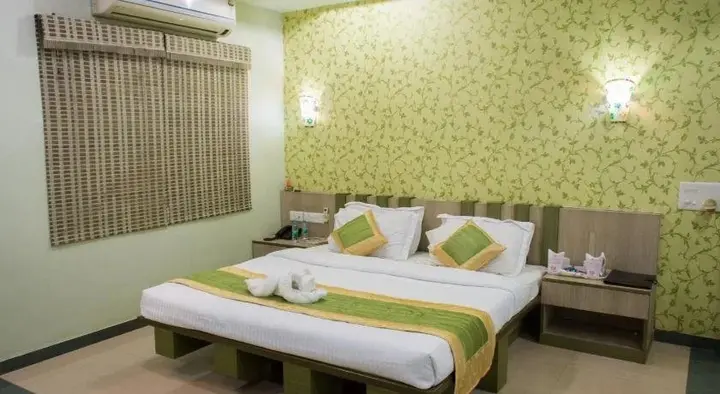 Нагпур: Vora Corporate Inn