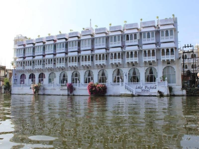 Lake Pichola Hotel — фото 1