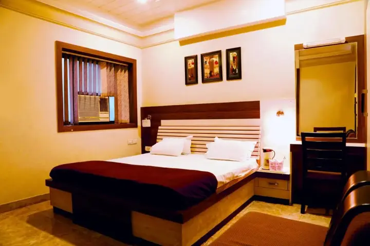 Праяградж: Hotel Prayag